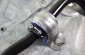 Roll bar support clamps