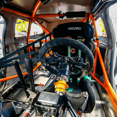 B-G Racing udstyr til bilen
